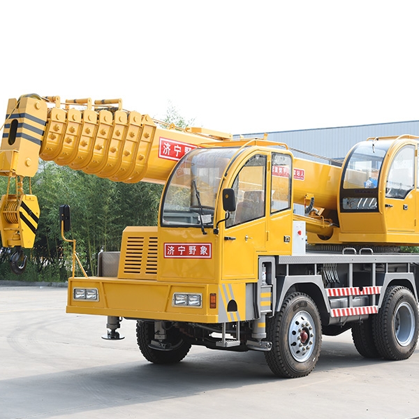 16噸六輪標配自制吊